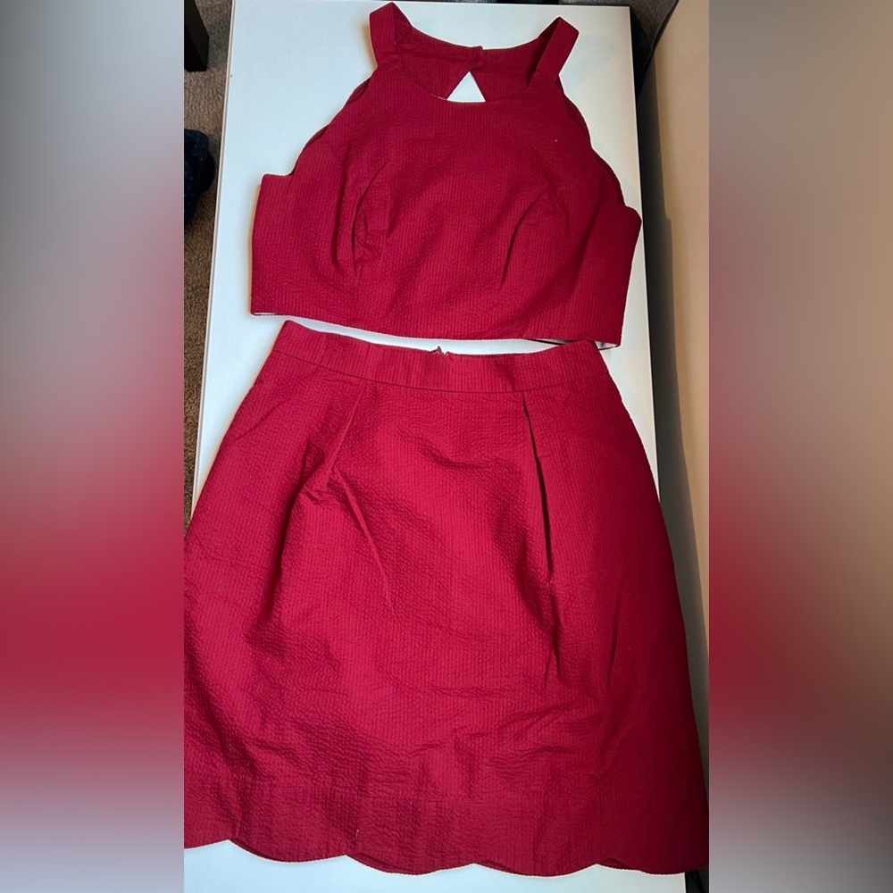 Lauren James Two-Piece set; size small; red